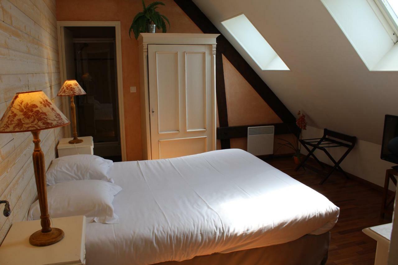 Logis Le Quai Fleuri Hotell Les Villages Voveens Exteriör bild